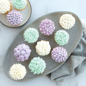 Cupcakes decorated with Nordic Ware 27-Piece Decorating Tip Set