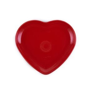 Fiesta® 9" Heart Plate | Scarlet
