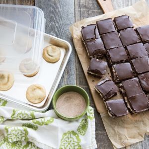 Nordic Ware Naturals 3-Piece Baking Pan Set