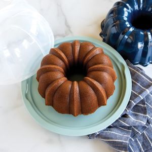 Nordic Ware Translucent Bundt Cake Keeper + Bundt Pan