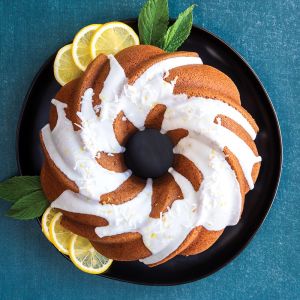 Nordic Ware 10 Cup Swirl Bundt Pan