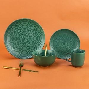 Everything Kitchens Modern Colorful Neutrals - Rippled 16-Piece Dinnerware Set - Matte | Green