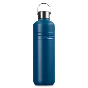 image shows Le Creuset On The Go 33oz Stainless Steel Water Bottle | Deep Teal  against a blank, white background