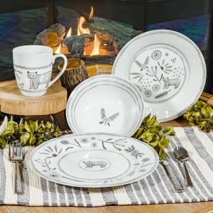 Everything Kitchens 16-Piece Dinnerware Set with Mugs | Bear With Me