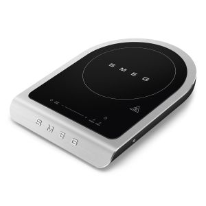  image shows SMEG Portable Induction Cooker | Matte Black against a blank, white background