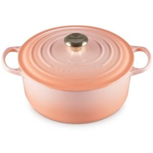 Le Creuset 7.25 Qt. Round Signature Dutch Oven with Gold-Colored Stainless Steel Knob | Peche