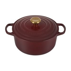 Le Creuset 4.5 Qt. Round Signature Dutch Oven with Stainless Steel Knob (Rhone) 