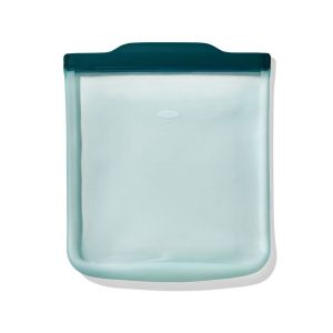 Reusable silicone bag in Lagoon color