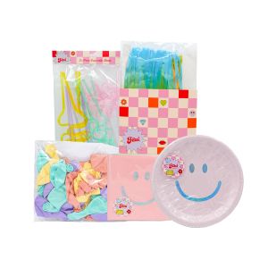 xo, Fetti 94-Piece Pastel Smiley Party Decor Kit