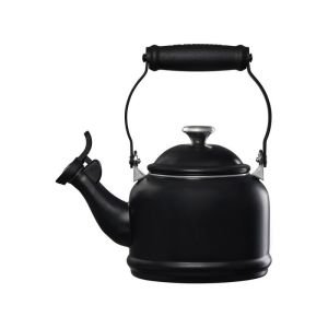 Le Creuset 1.25 Qt. Demi Kettle Tea Pot Stainless Steel Knob | Licorice