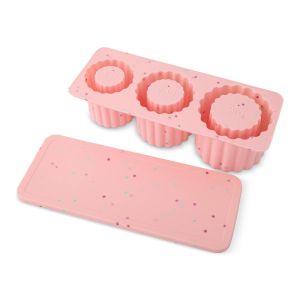 ribbed ice mold lid off