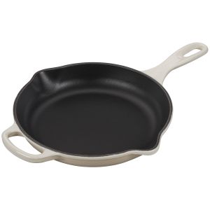 Le Creuset Signature Iron Handle 9" Skillet - Meringue