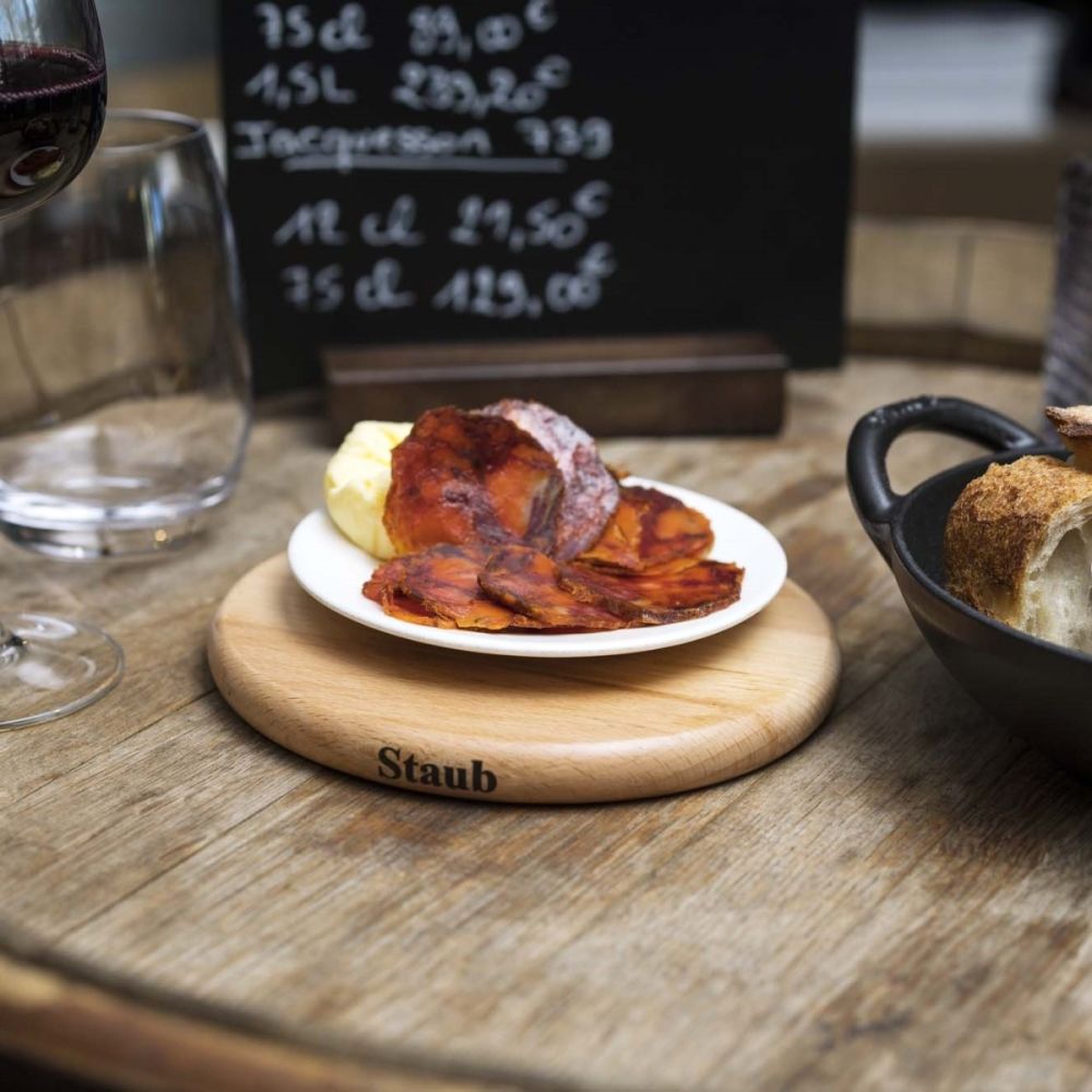 Staub Round Magnetic Wooden Trivet 9