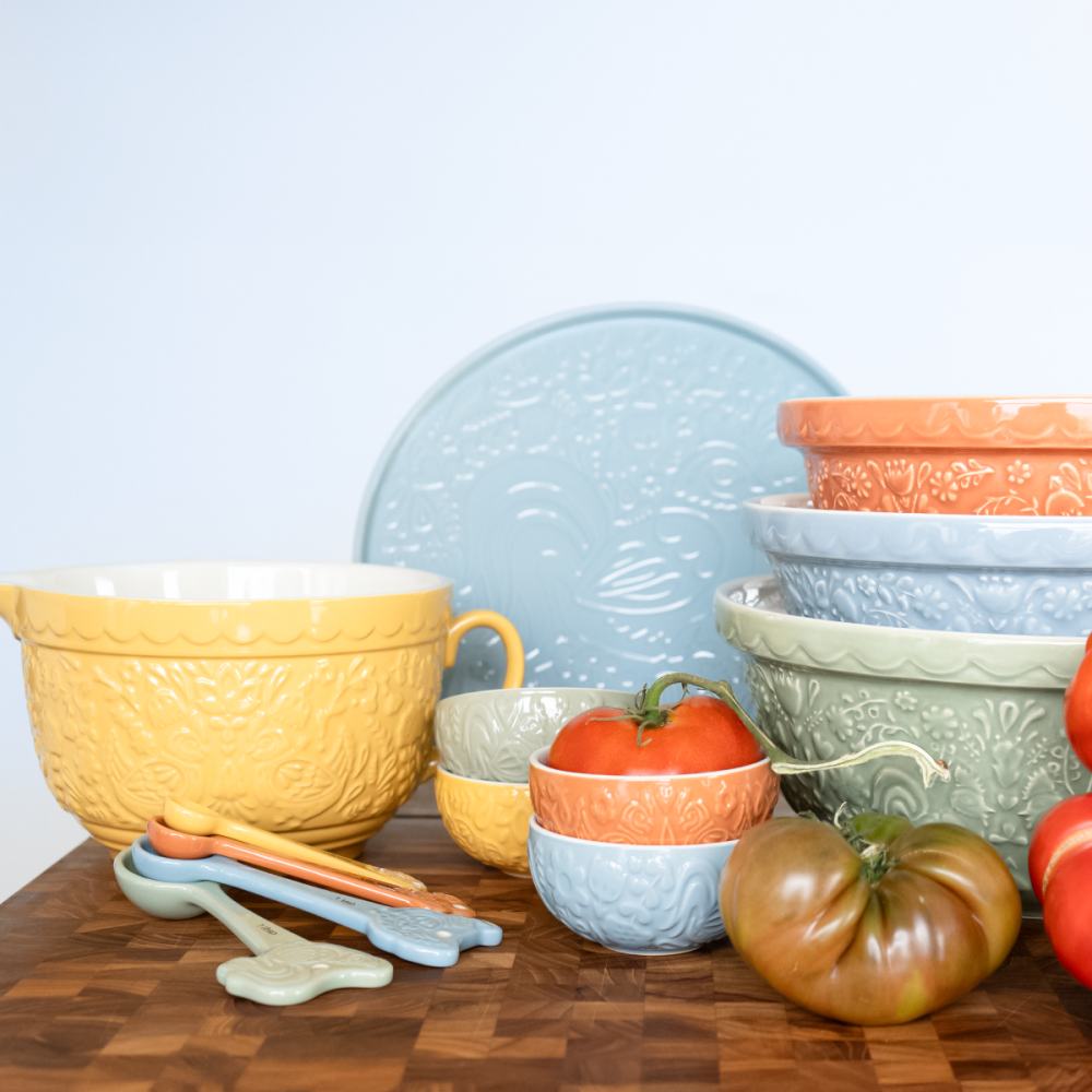 Mason Cash Home to Roost Mini Bowl Set, 4 Ceramic Prep Bowls with Hen and Cockerel Designs - Thumbnail 4