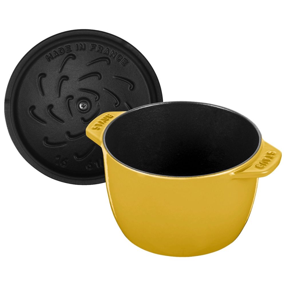 Staub ，MADE IN FRANCE 鍋一個 Staub Petite French Oven - 1.5-qt Cast Iron - Grenadine – Cutlery 調理器具