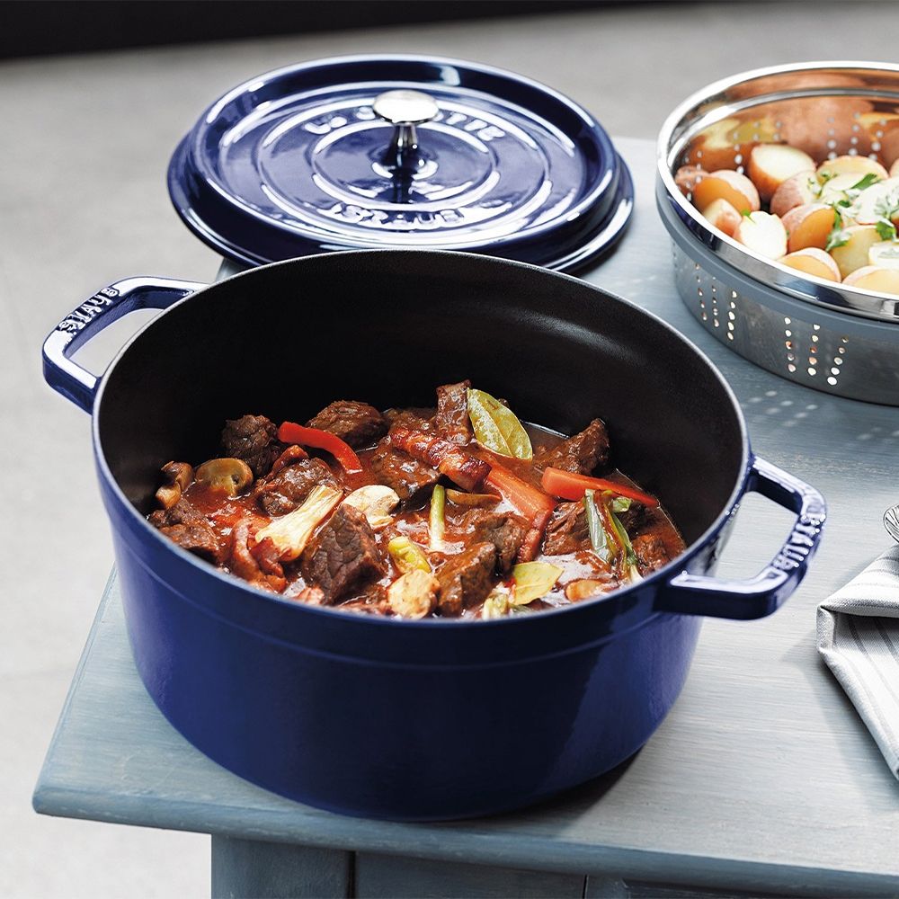 Staub Round Cocotte/Dutch Oven 7qt - Dark Blue 1102891