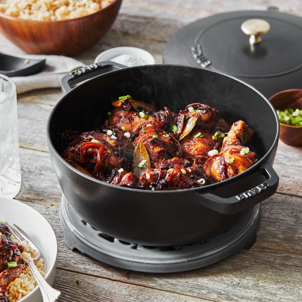 Staub Essential French Oven 4qt- Black Matte | Everything Kitchens