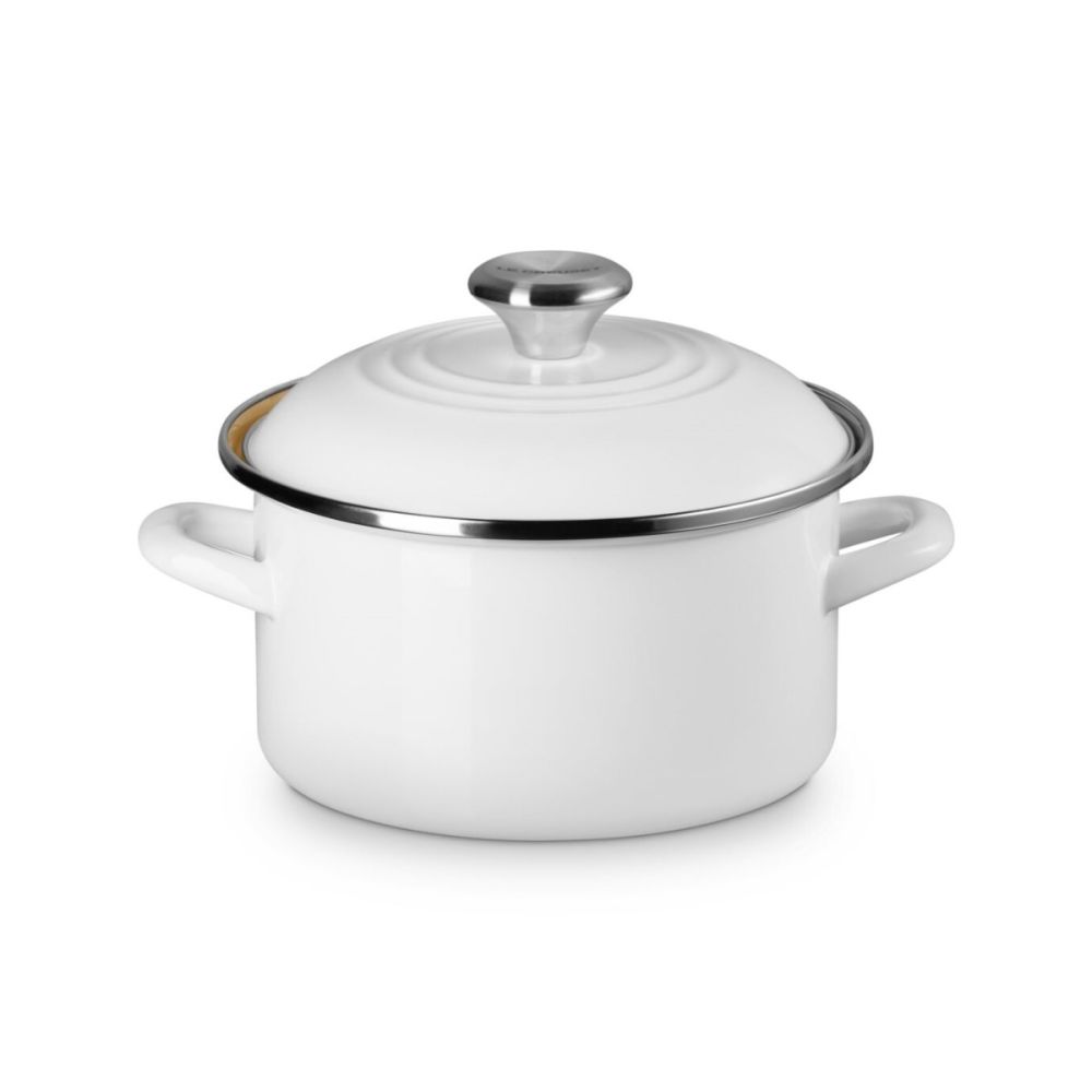 「新品」 LE CREUSET STOCKPOT WHITE 3.8 Qt. Petite Enamel On Steel Stockpot (White) | Le Creuset