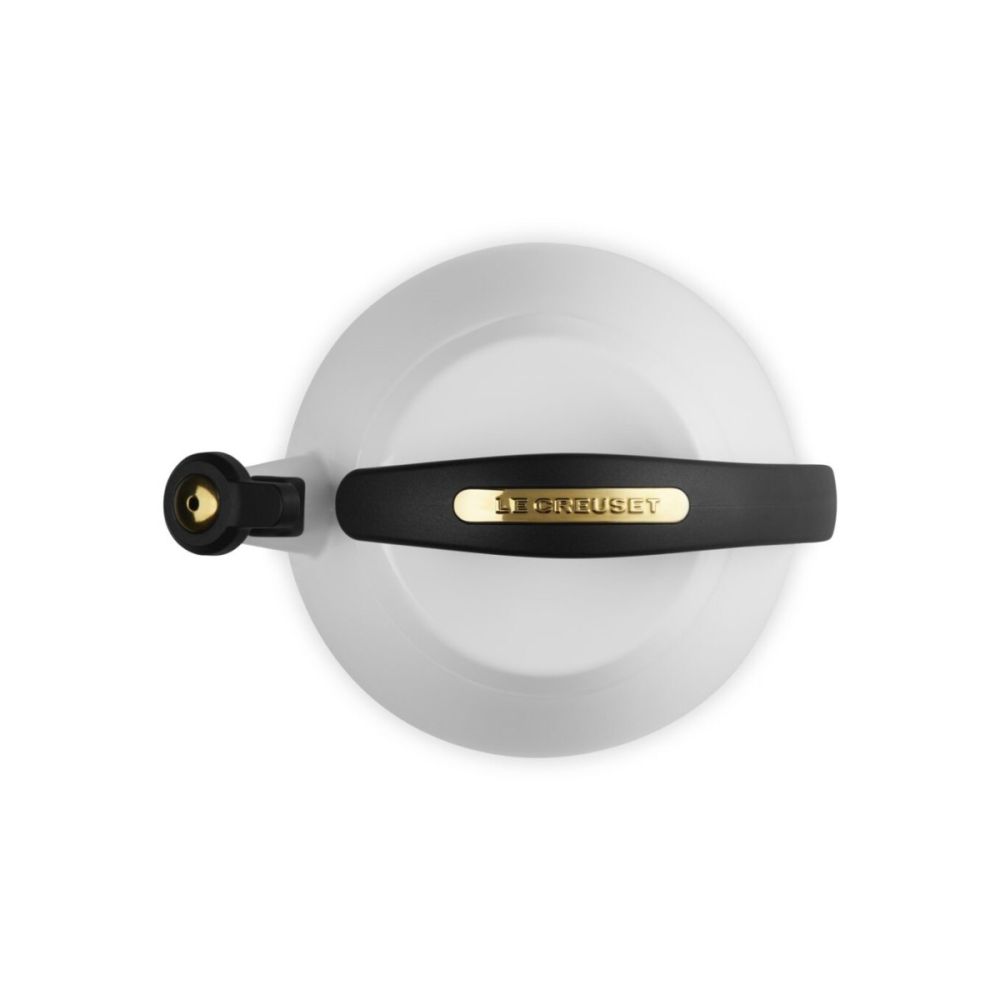 Signature 2.2 Qt. Cloche Kettle (White with Gold Knob) | Le