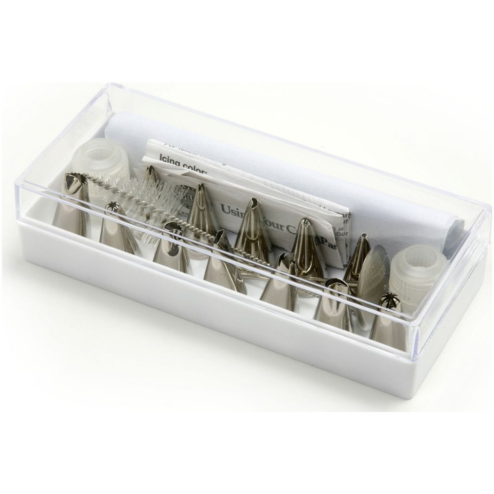 Cupcake and Cake Decorating Set 18 Piece Kit 3564 Norpro