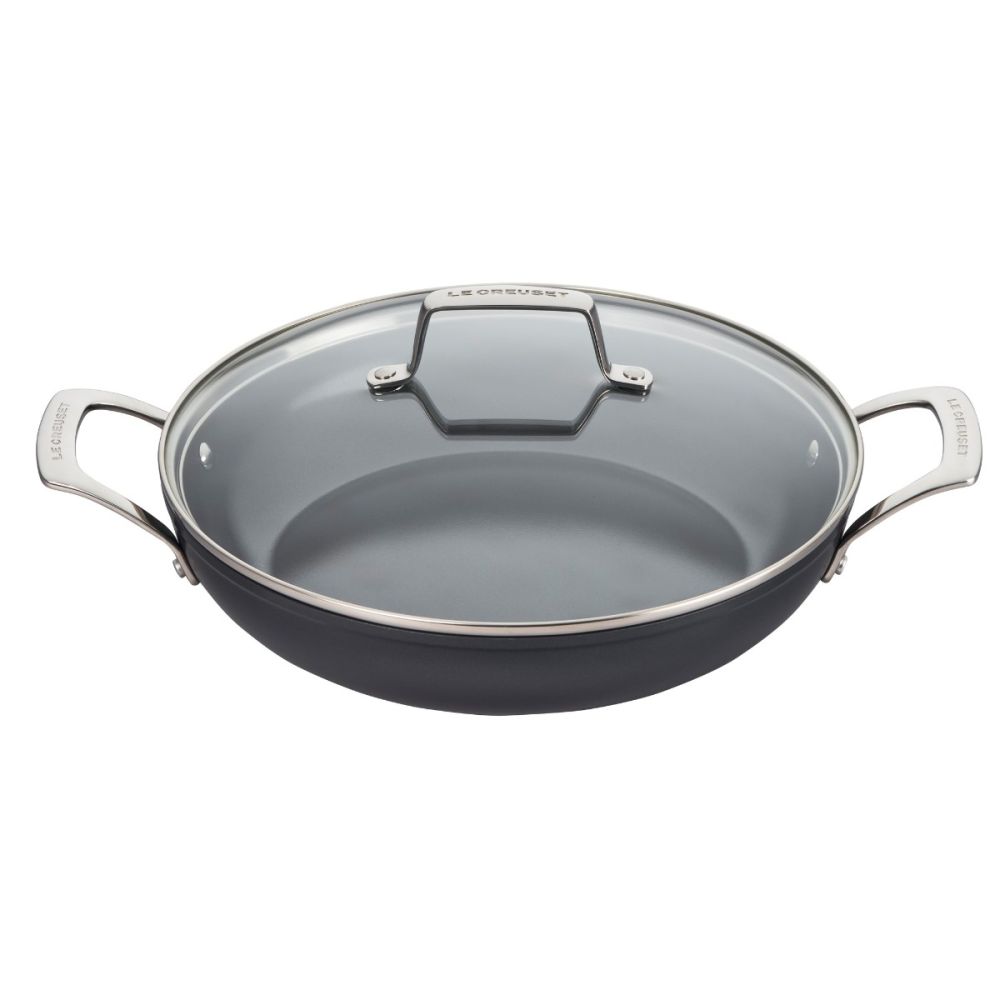 LE CREUSET 24cm Braiser フライパン Essential Non-Stick Ceramic 3.5 Qt. Shallow Braiser | Le Creuset