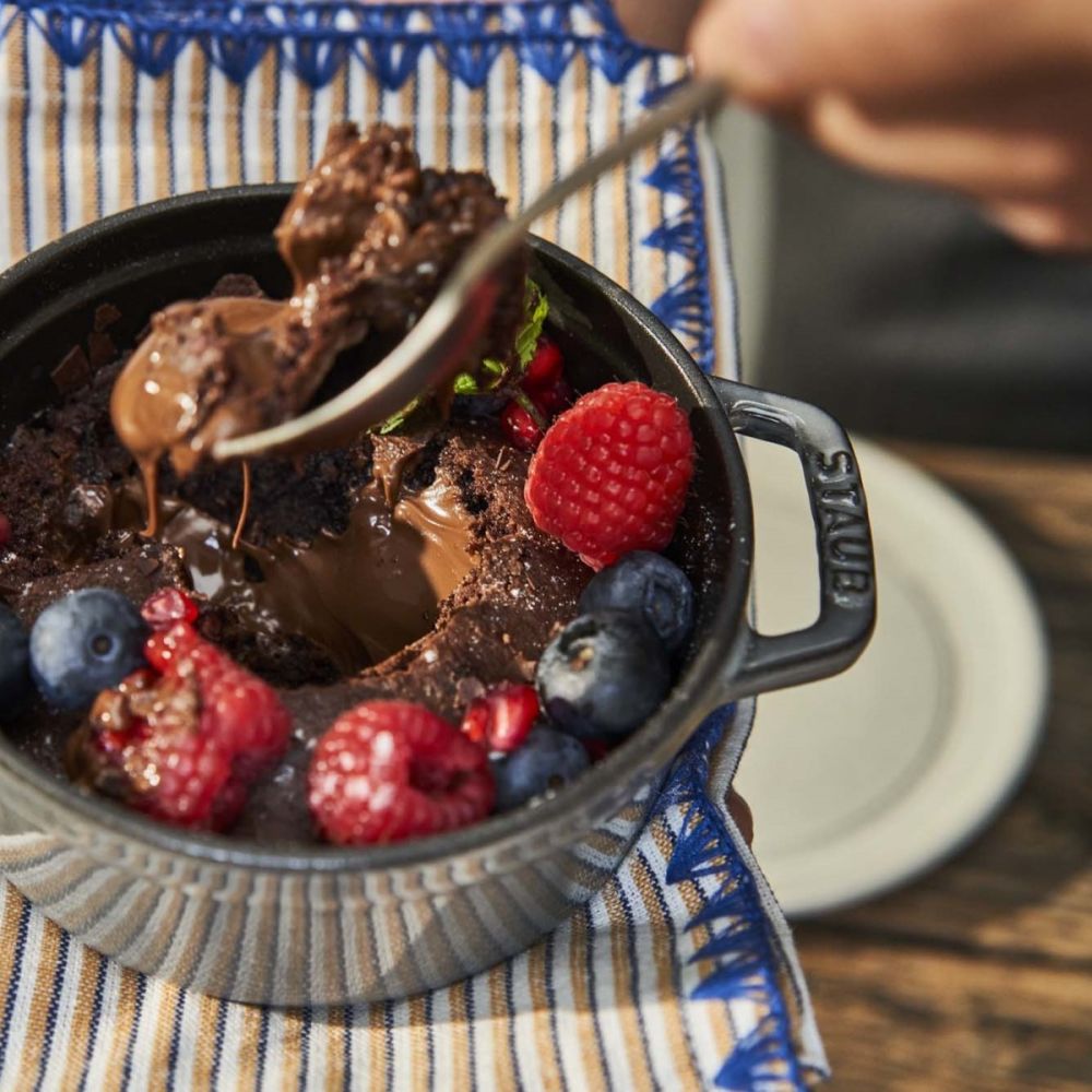 【美品】STAUB LA COCOTTE 17cm鍋 グレー Amazon.com: Staub Piggy Cocotte, Graphite Grey, 17 cm: Home