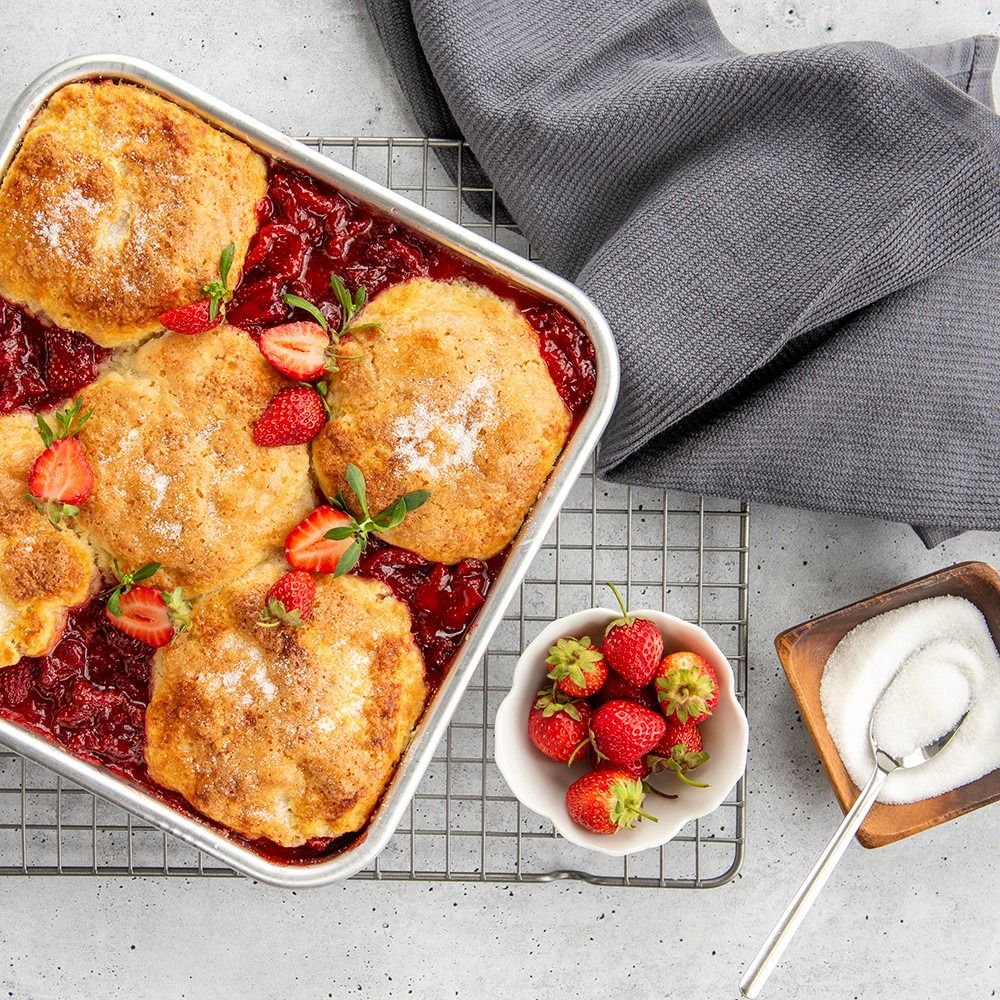 Naturals 9 x9 Square Aluminum Cake Pan Nordic Ware Everything Kitchens