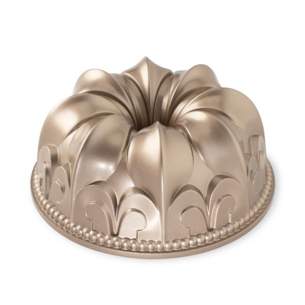 Nordic Ware Elegant Heart Cast Aluminum Bundt Pan, 10 Cup, Toffee