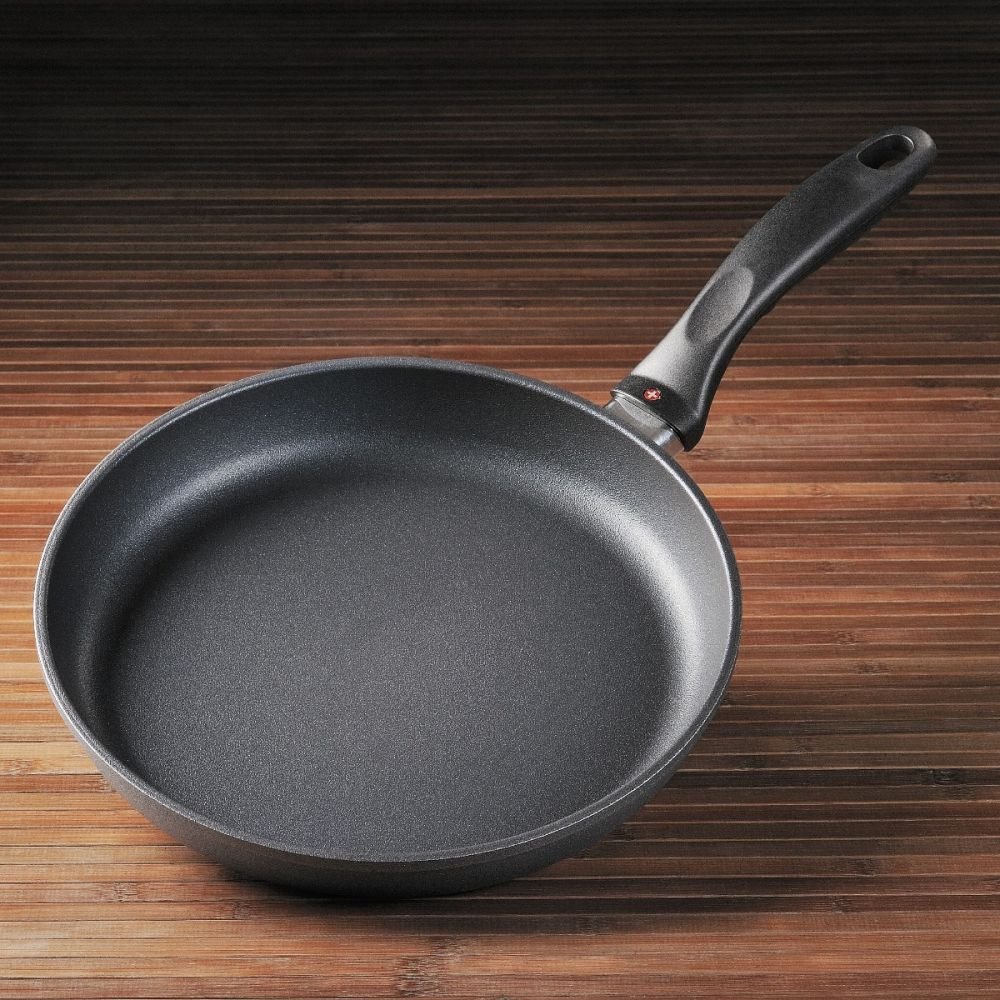 Swiss Diamond Nonstick Fry Pan – | Everything Kitchens