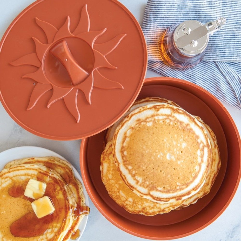 https://cdn.everythingkitchens.com/media/catalog/product/cache/1e92cb92f6cdc27d285ff0da8b2b8583/6/7/67300_pancakes_overhead_780x780_04__07342.1617722758.1280.1280.jpg