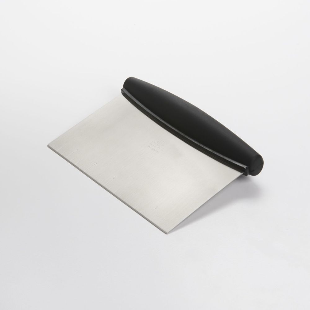 OXO Scraper and Chopper - Thumbnail 2