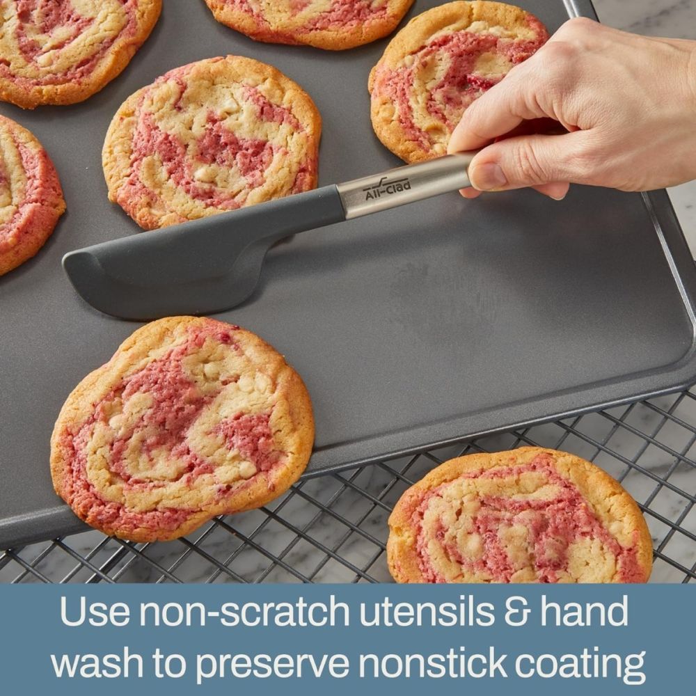 Pro-Release Nonstick Bakeware; 3 piece Cookie Sheet Set - Thumbnail 5