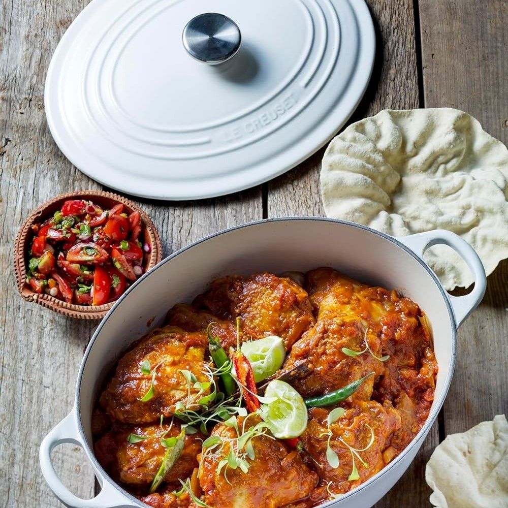 Le Creuset 2 3/4 qt. Signature Oval Dutch Oven - White