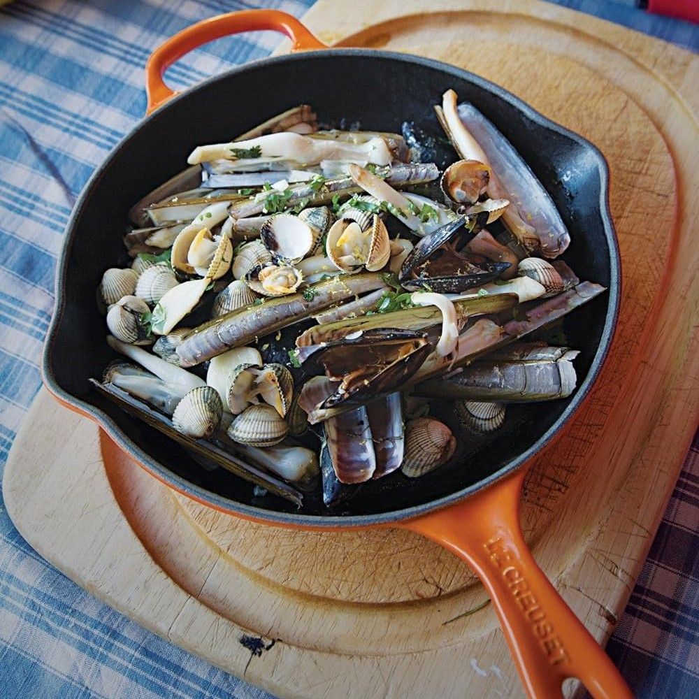 Le Creuset Signature Skillet in Flame Orange: Item LS2024-262