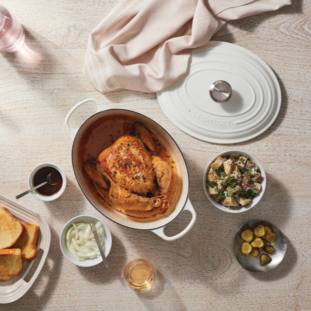 Le Creuset Oval French Oven - Signature 6.75 Qt - White