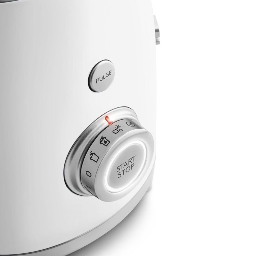 SMEG ブレンダー　ホワイト Amazon.co.jp: SMEG Smeg Blender Mixer (White) : Home & Kitchen