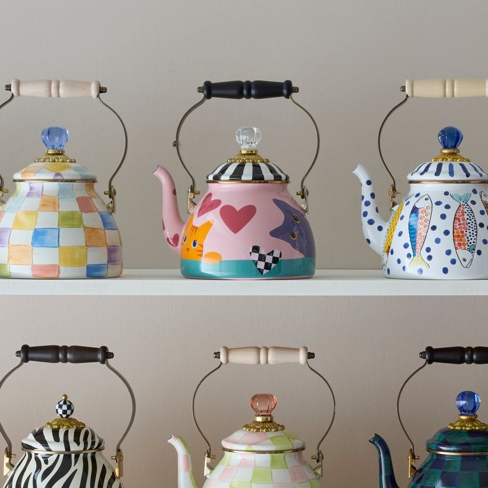 MACKENZiE マッケンジーチャイルズ　ティーポット　ペッパー入れセット Amazon.com | MACKENZIE-CHILDS Enamel Tea Party Set, Unique Teapot