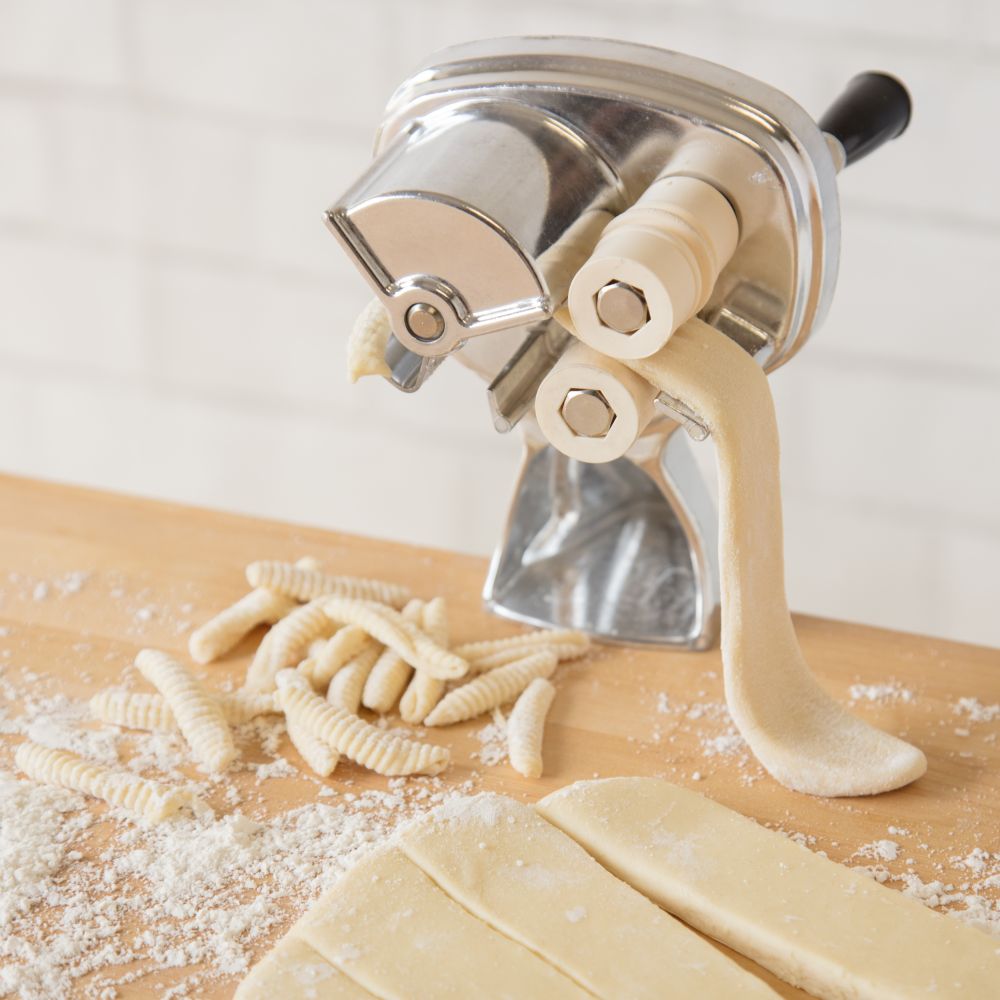 C A V A T E L L I 🍝😋 Using our premium cavatelli machine. This cavatelli  machine is made in Italy out of sturdy steel with nylon rollers, it even  has a, By Costante Imports