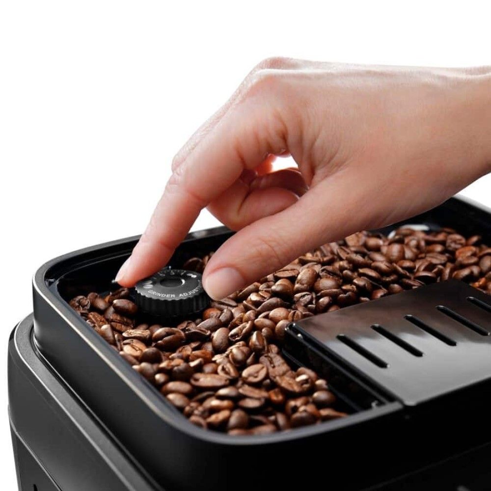 Magnifica Evo Coffee and Espresso Machine | De'Longhi | Everything
