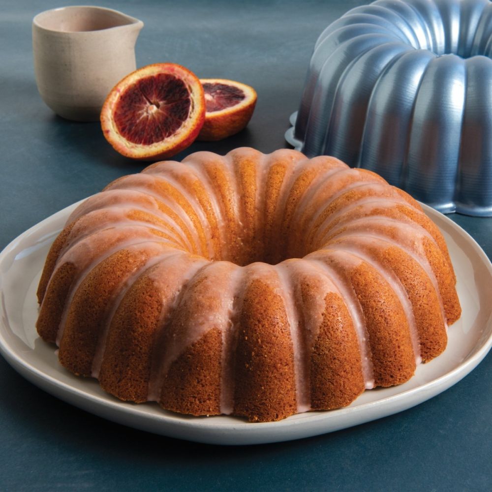 Northern Lights Elegant 12-Cup Party Bundt | Nordic Ware