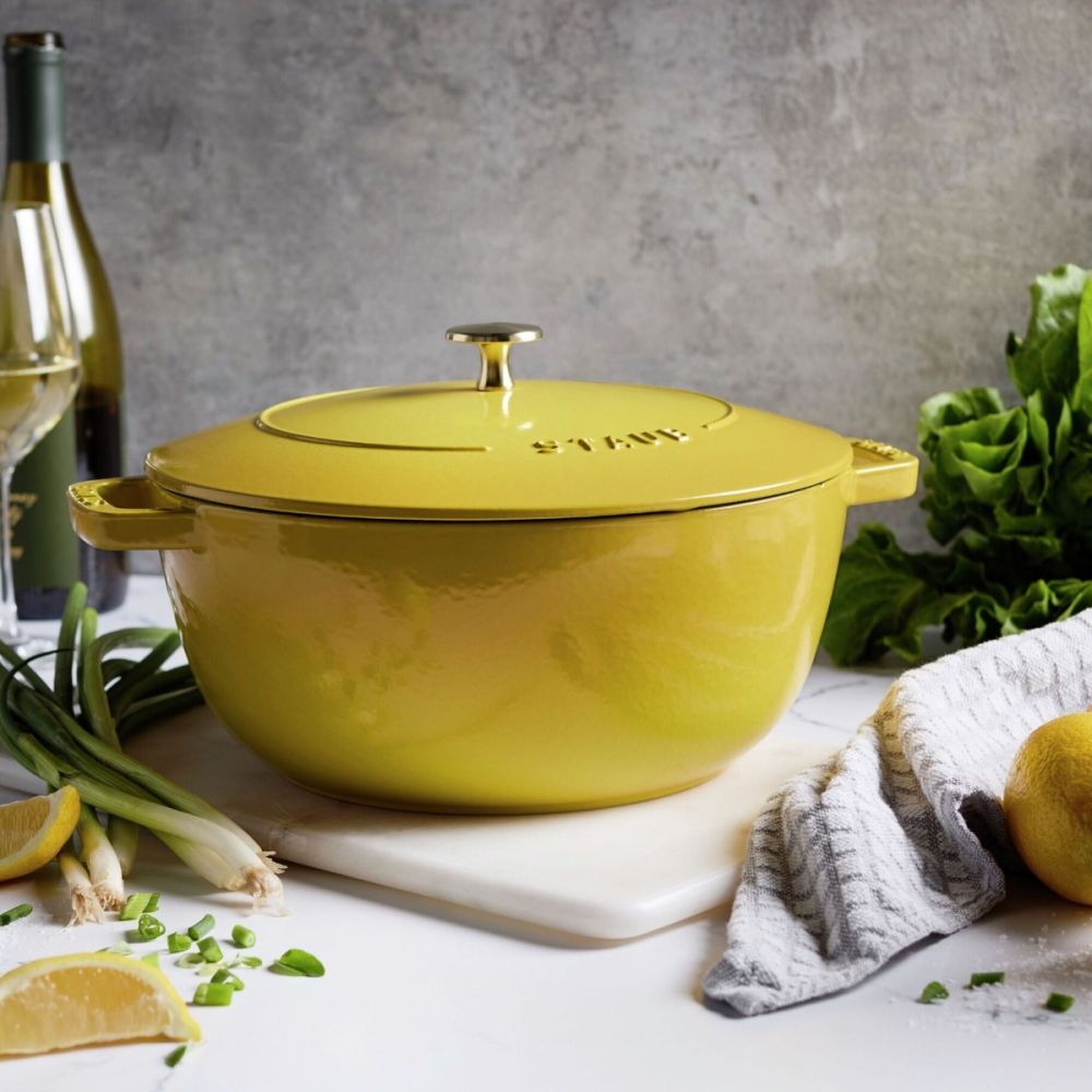 Cast Iron 5.25 Qt. Essential French Oven (Citron) | Staub