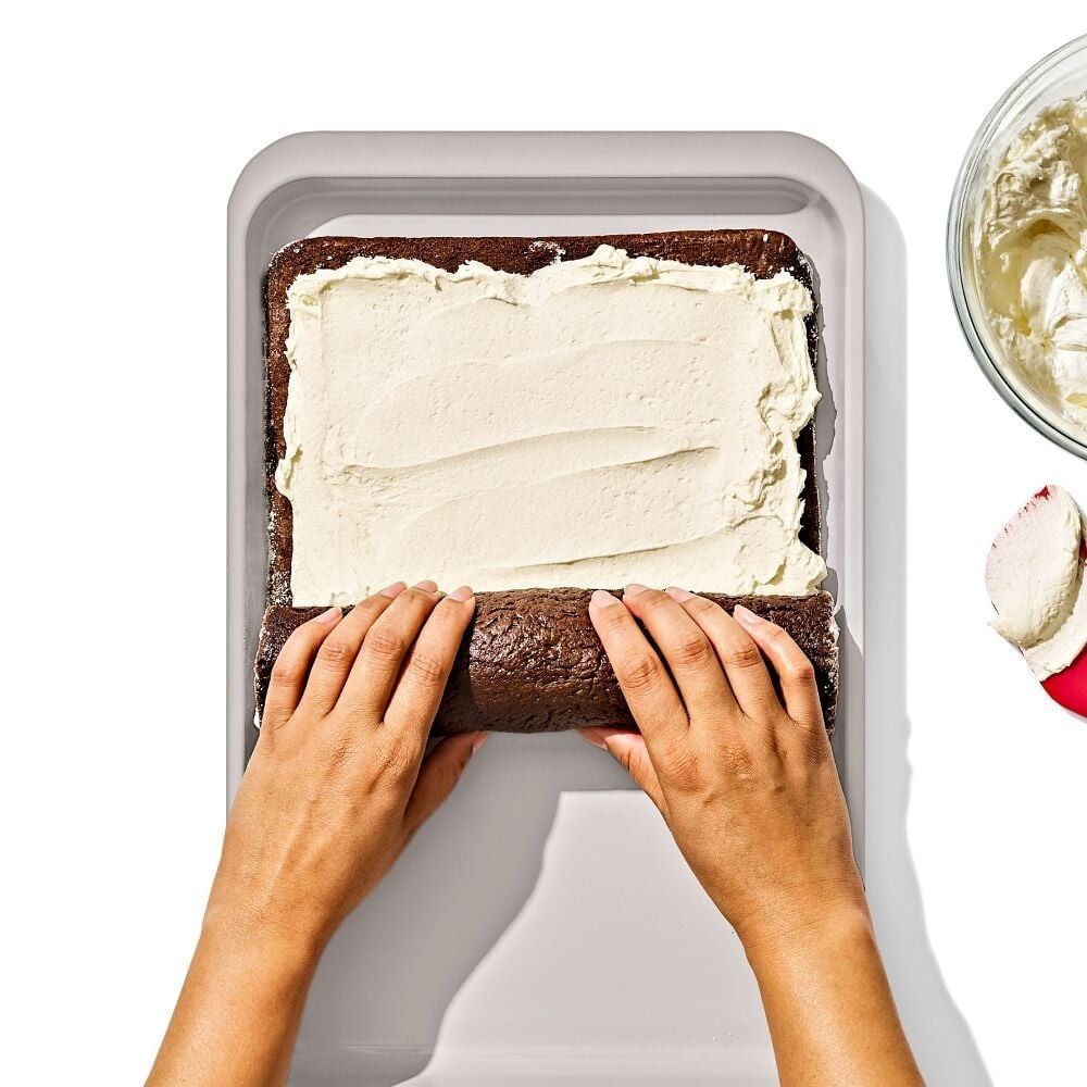 OXO Non-Stick Pro Jelly Roll Pan - Thumbnail 3
