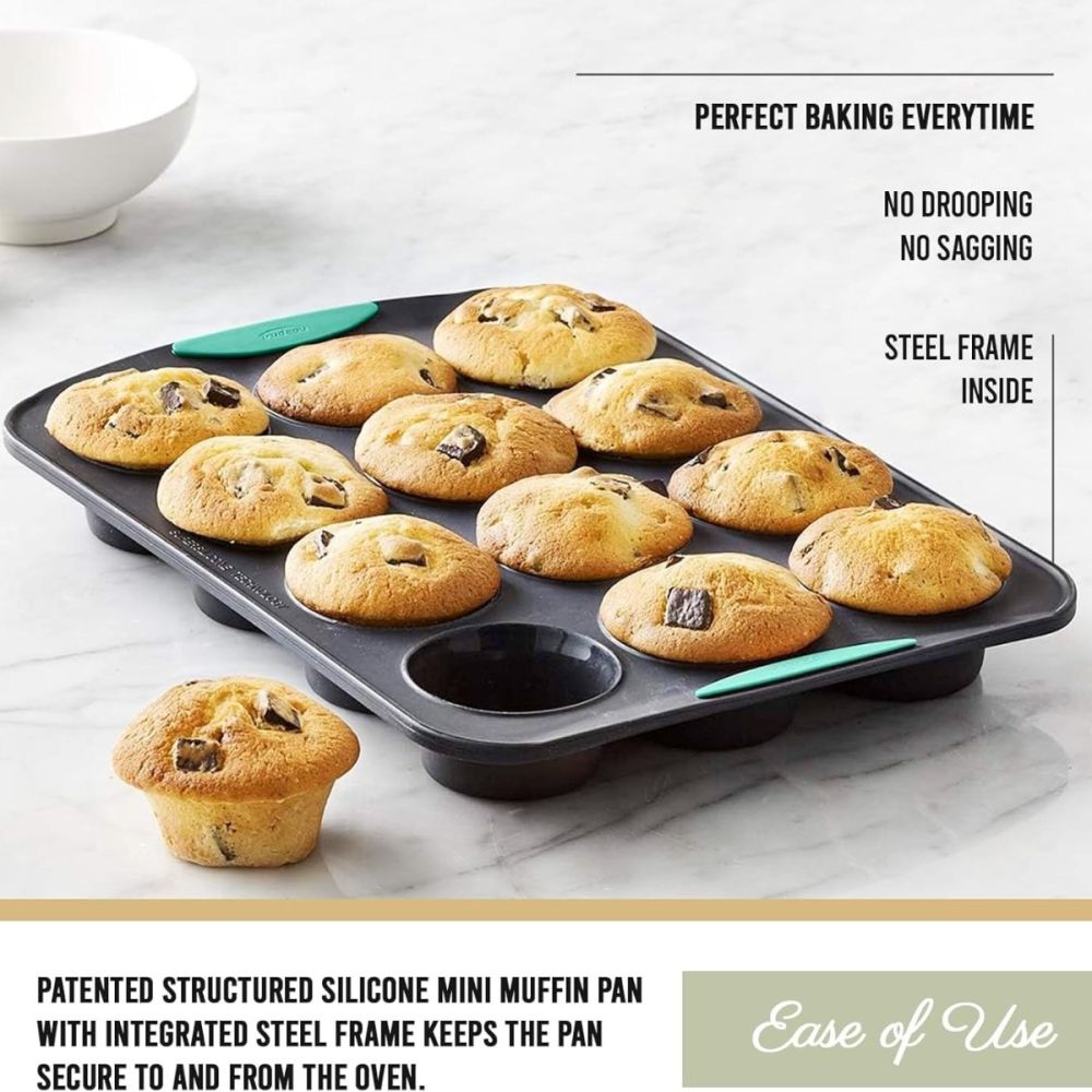 Trudeau Structure Silicone Muffin Pan - Thumbnail 3