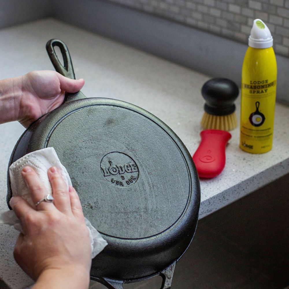 Lodge Cast Iron Care Kit - Thumbnail 5