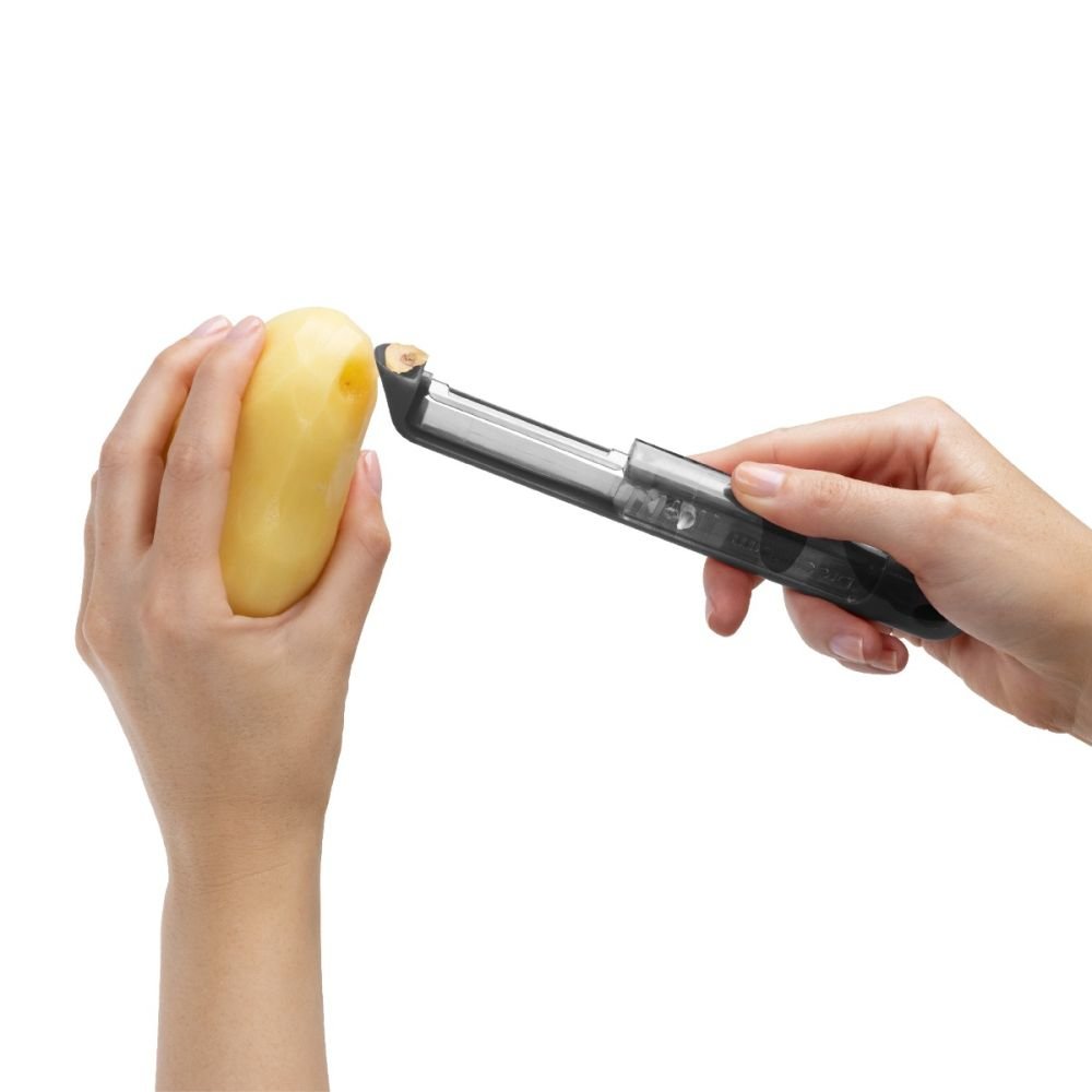 Self-Sharpening Vegetable Peeler