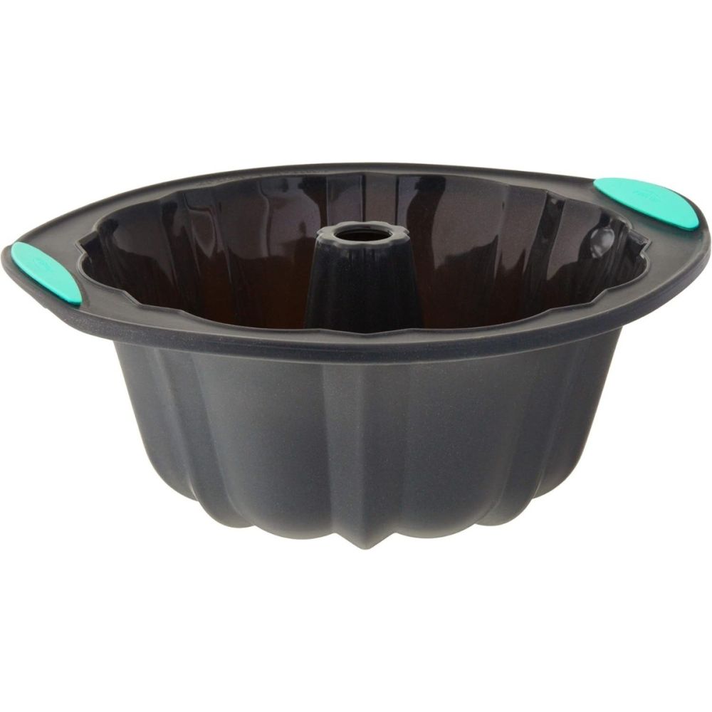 Trudeau Structure Silicone Fluted Cake Pan - Thumbnail 2