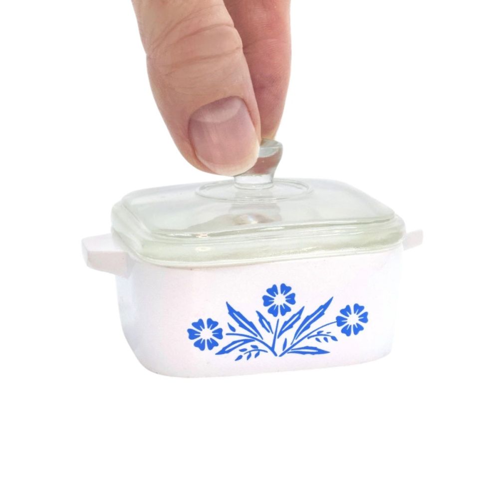 Corning Ware–Inspired Casserole Trinket Dish (Mini Cornflower
