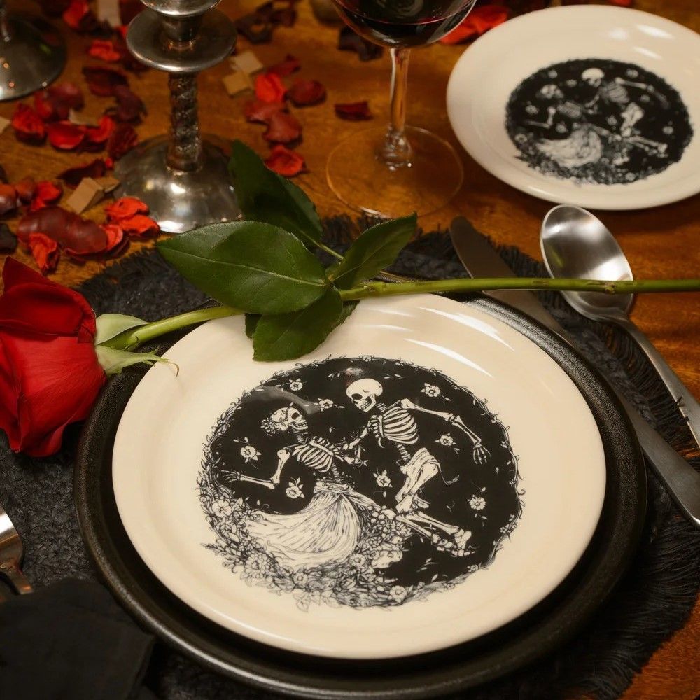 Fiesta® 9" Bistro Coupe Luncheon Plate | Skeleton Duet (Linen)