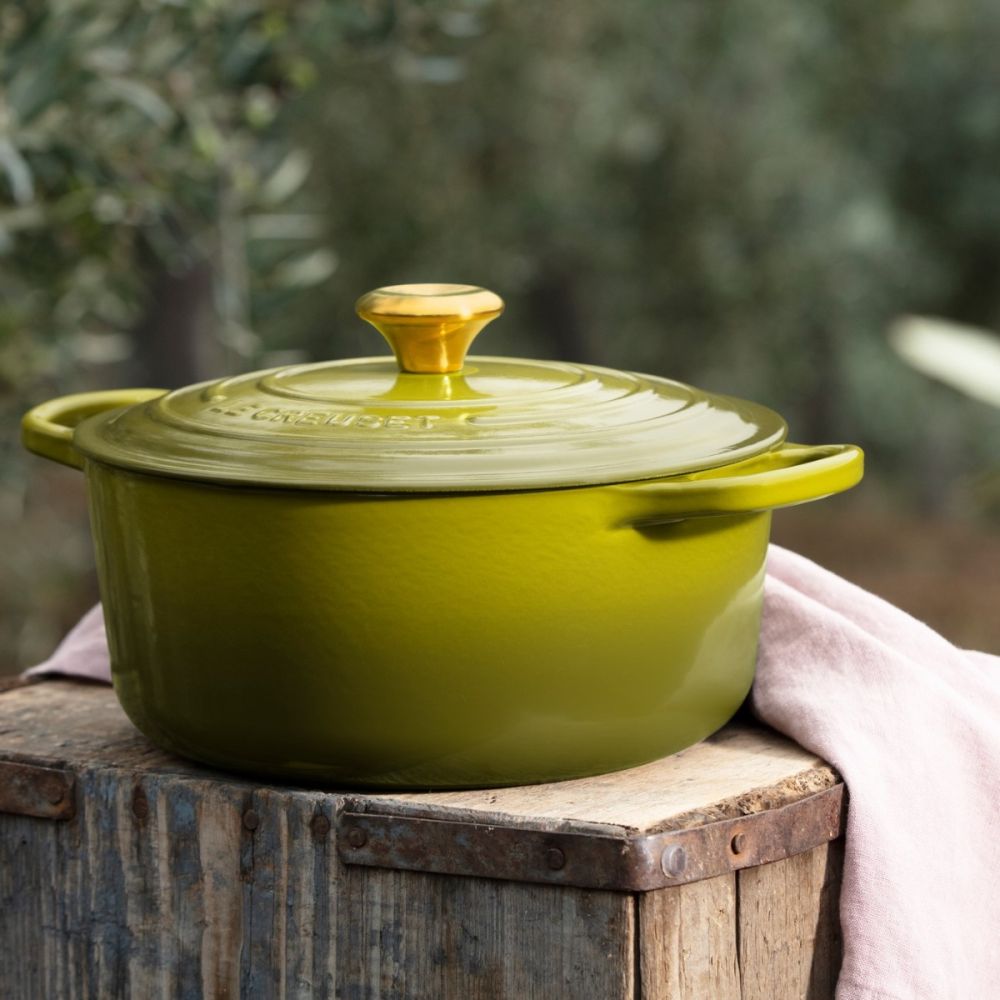 Le Creuset 7.25 Qt. Round Signature Dutch Oven with Gold-Colored Stainless Steel Knob | Olive