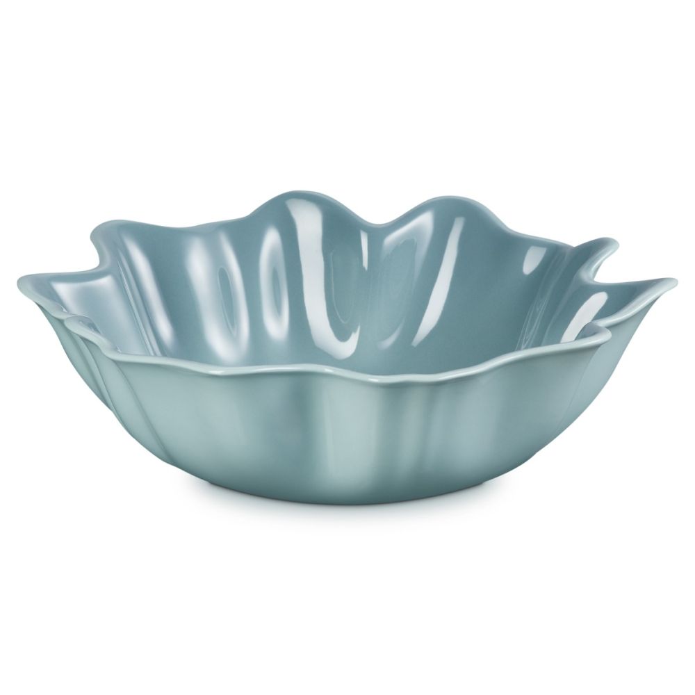 Iris Collection 4 Qt. Serving Bowl (Sea Salt) | Le Creuset